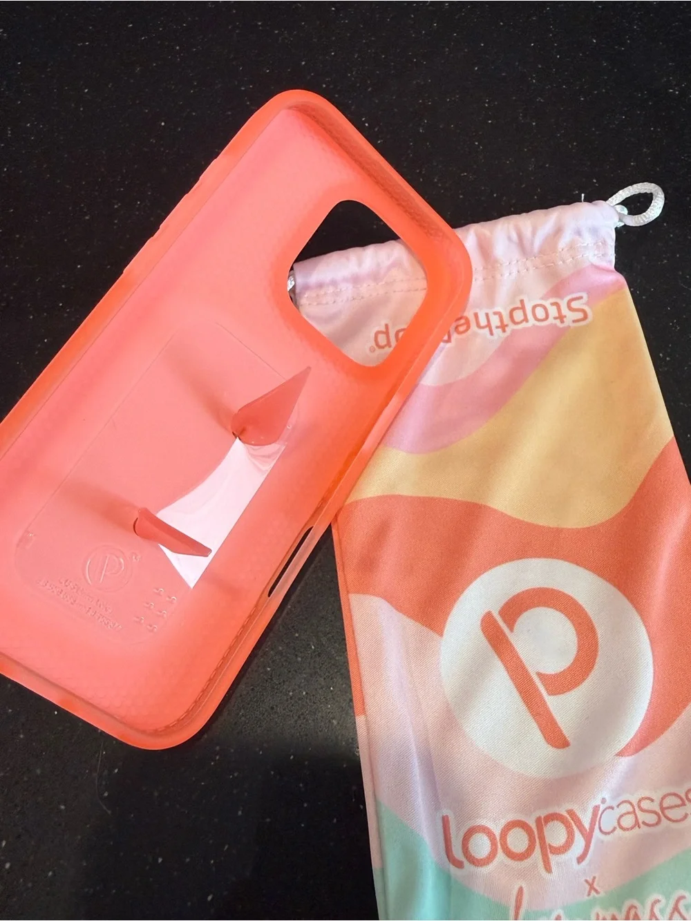 Loopy Cases Amber Massry Pastel Wave iPhone 16 pro with Hand Loop - Pink & Mint